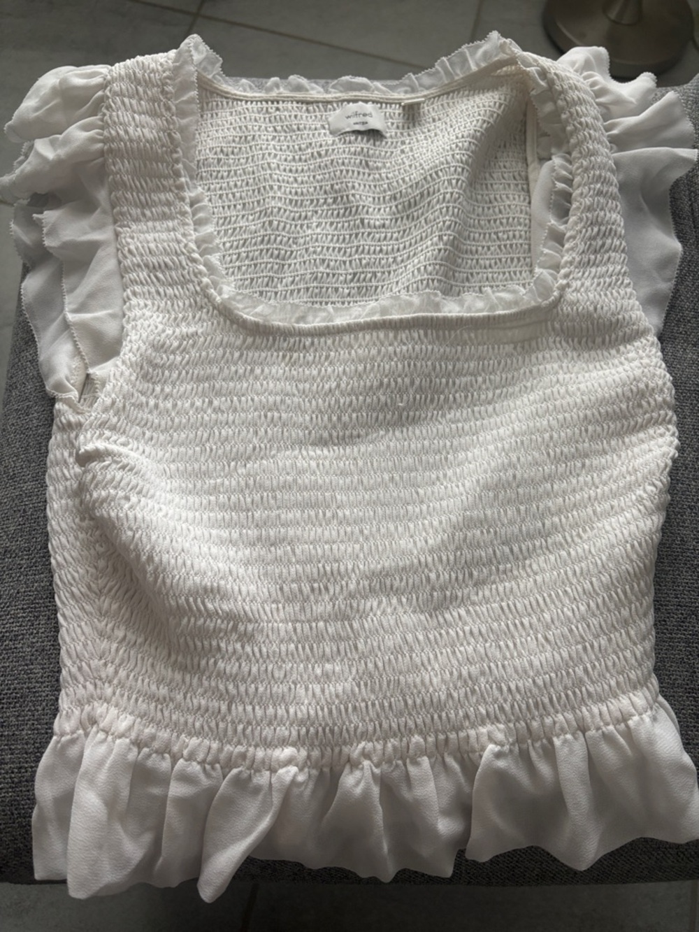 Aritzia Wilfred Smocked Ruffle Edge Sleeveless Top - White Small